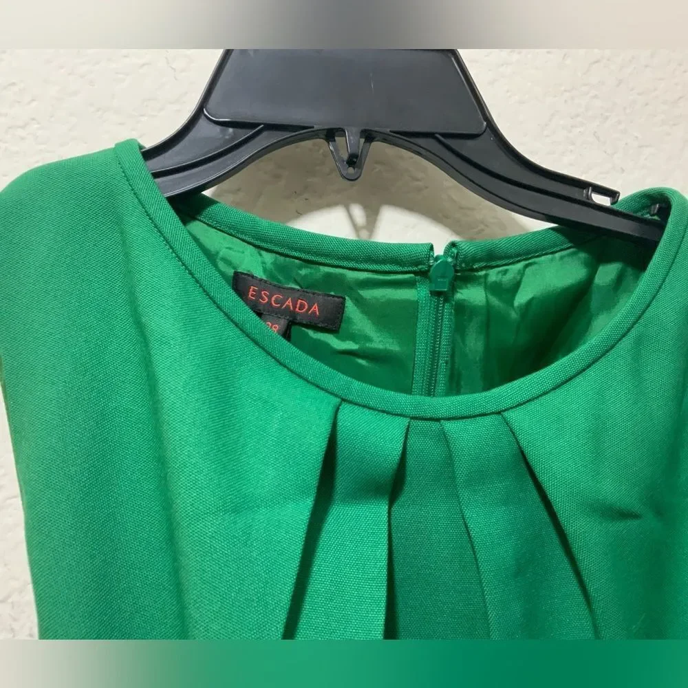 ESCADA Crew Neck Knee-Length Dress 100% New wool Size 38 US Size 8 H6 - Picture 3 of 16